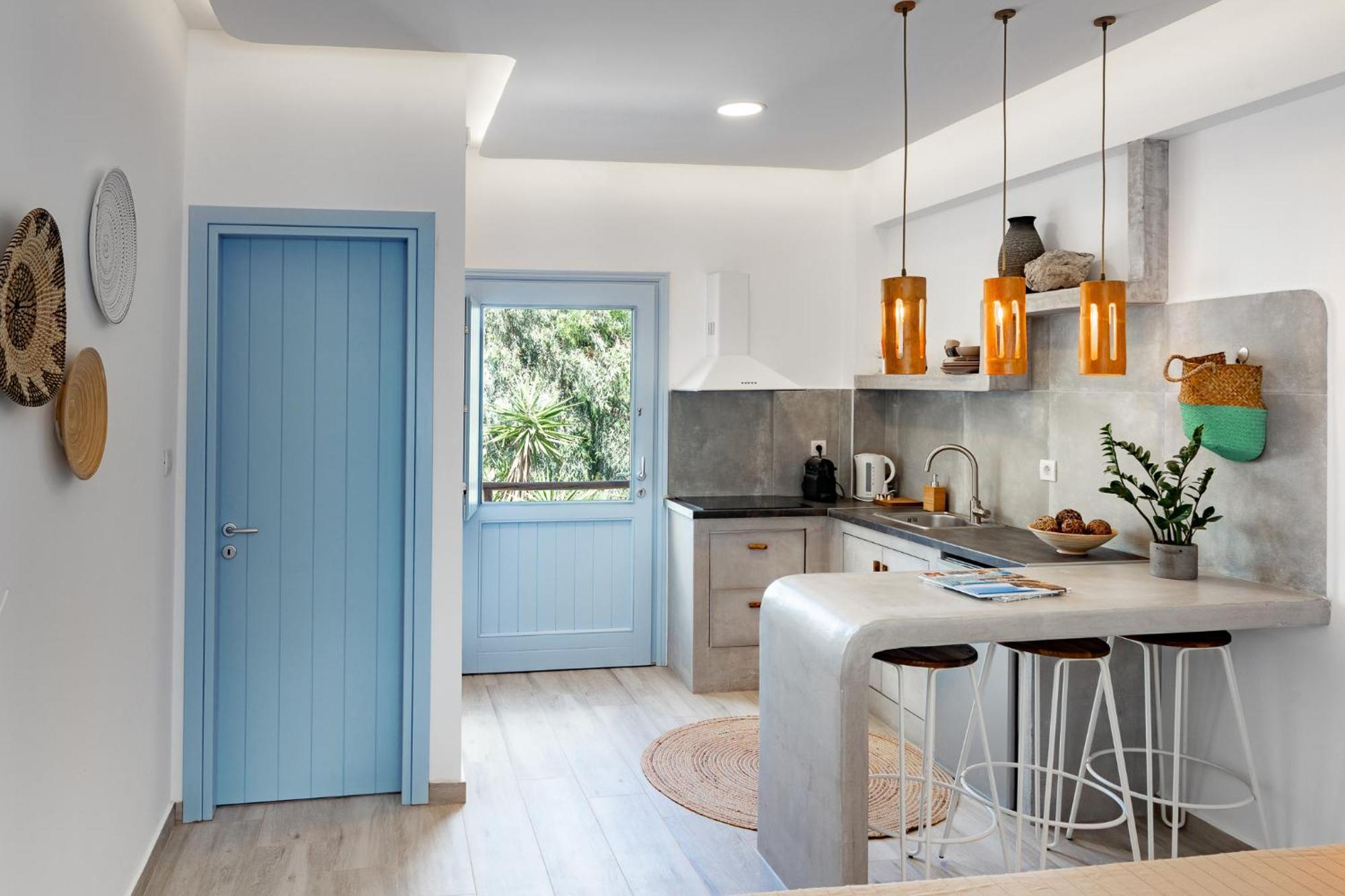 Light Blue Window Kamari 아파트 외부 사진